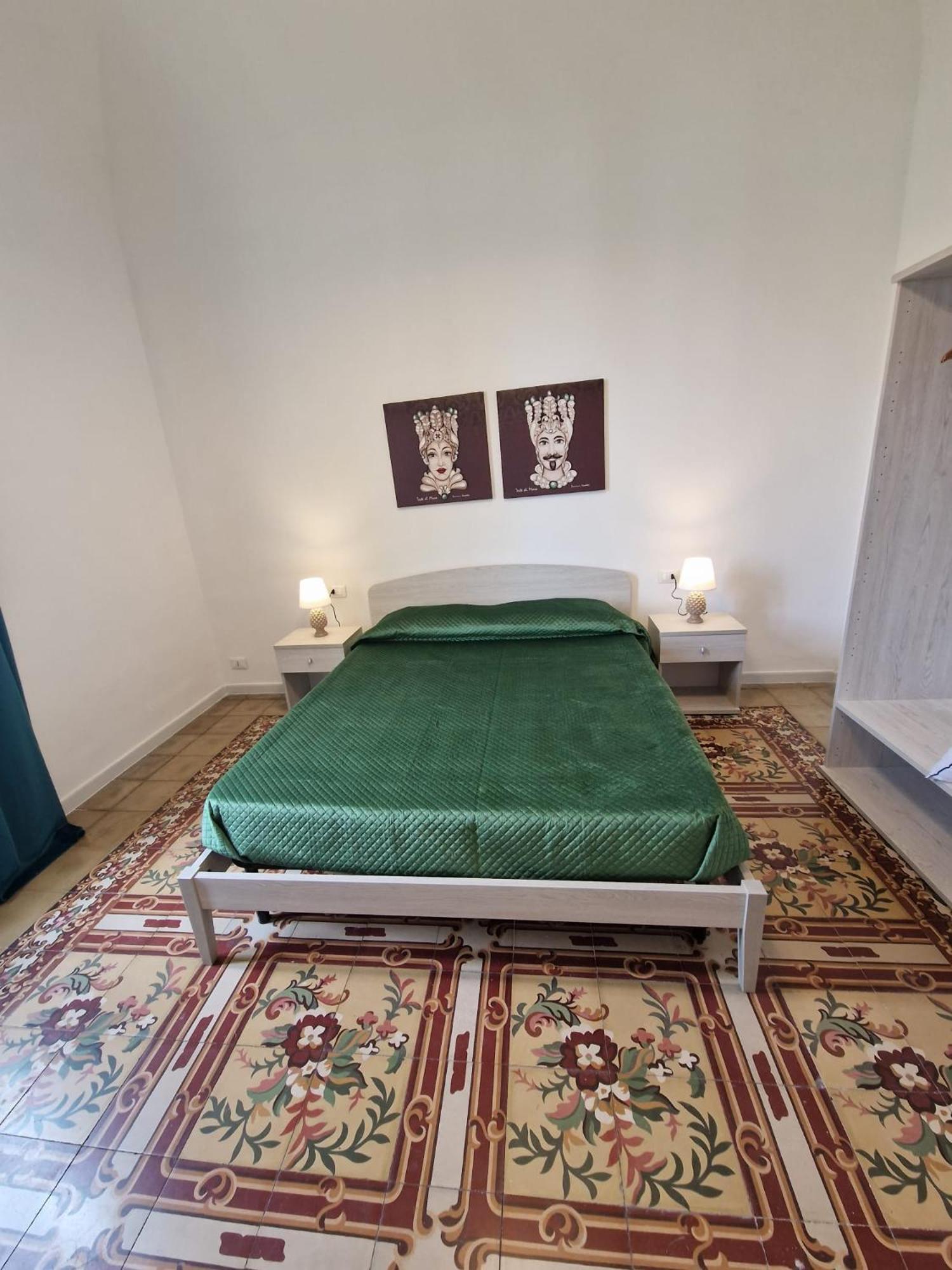 Da Nanae Apartment Трапани Екстериор снимка
