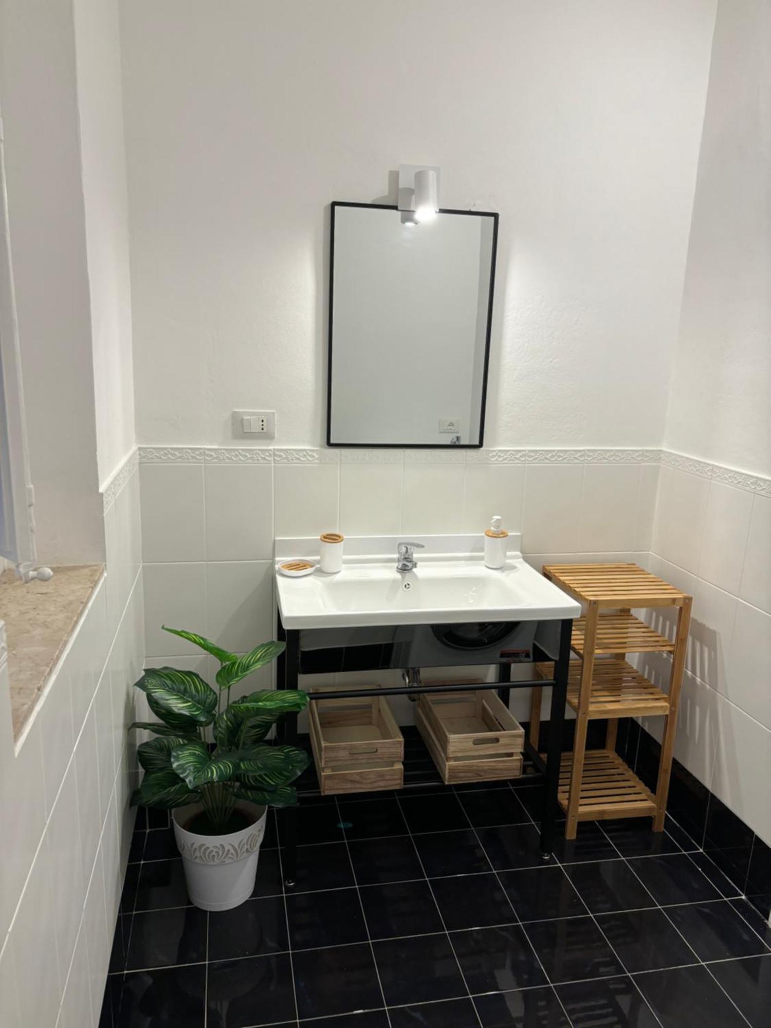 Da Nanae Apartment Трапани Екстериор снимка