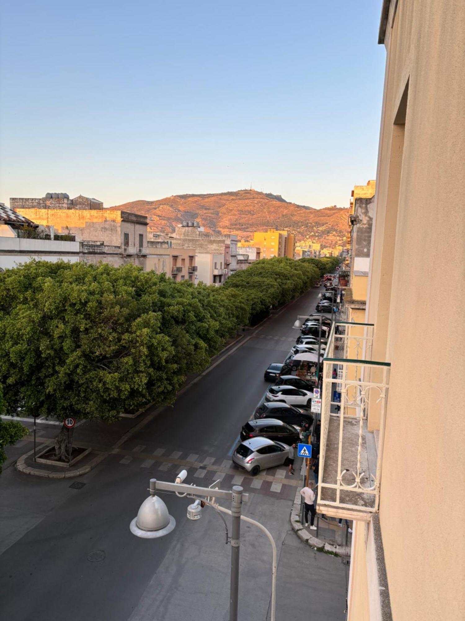 Da Nanae Apartment Трапани Екстериор снимка